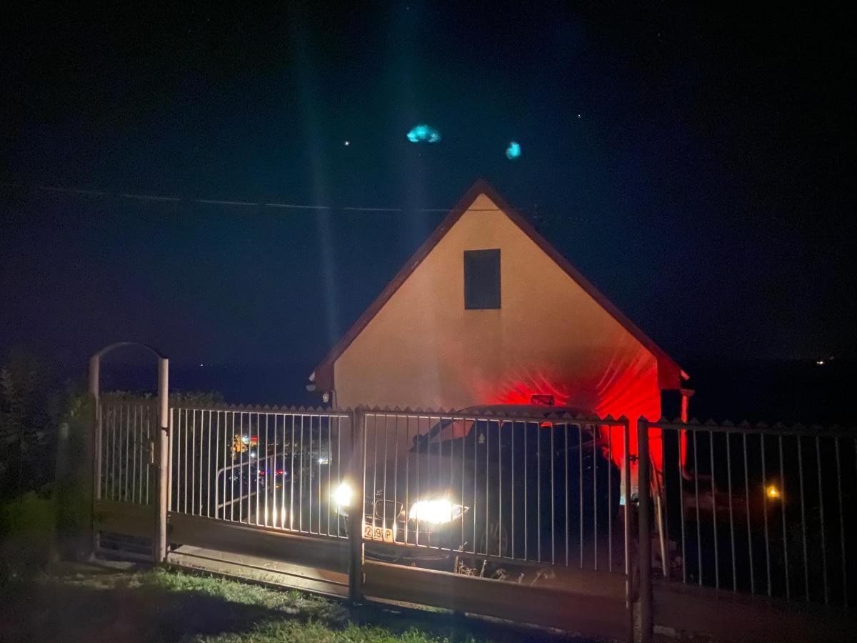Fehér Szőlő Vendégház Sátoraljaújhely Exterior foto