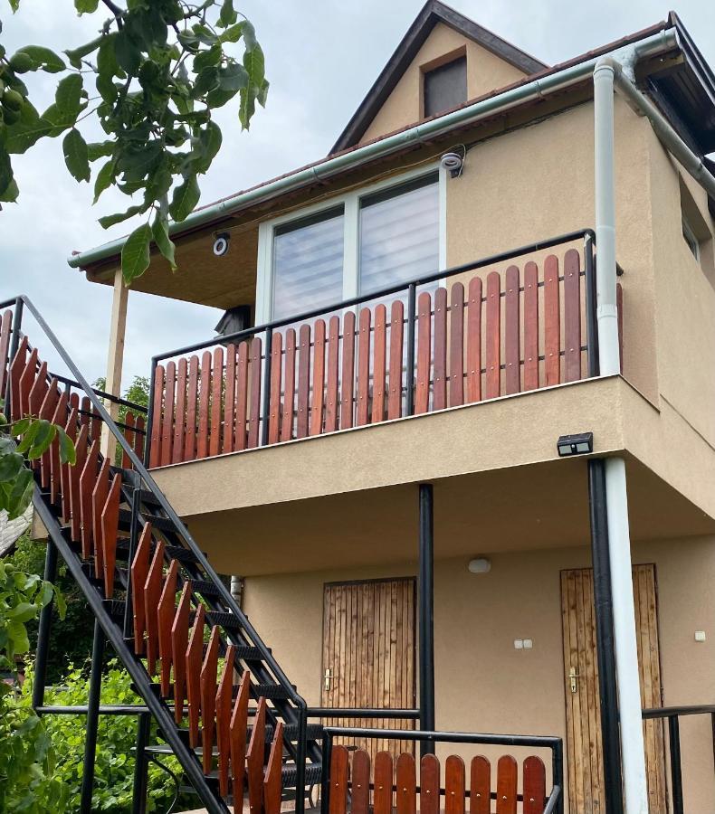 Fehér Szőlő Vendégház Sátoraljaújhely Exterior foto